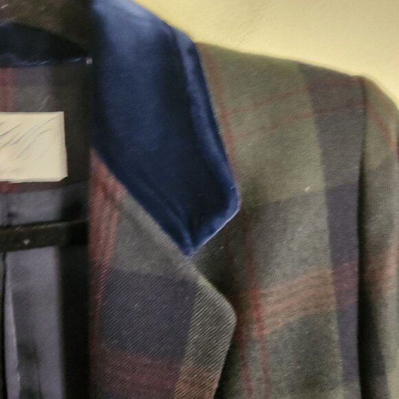 Lord & Taylor Vintage Stunning Wool Plaid Velvet Accent Blazer Size 2p - Picture 3 of 7